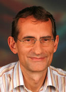 Porträt von Univ.-Prof. Dr. Josef Kainz